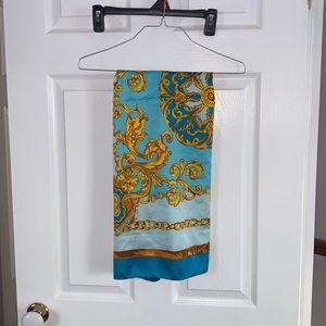 Bundle of vintage scarfs